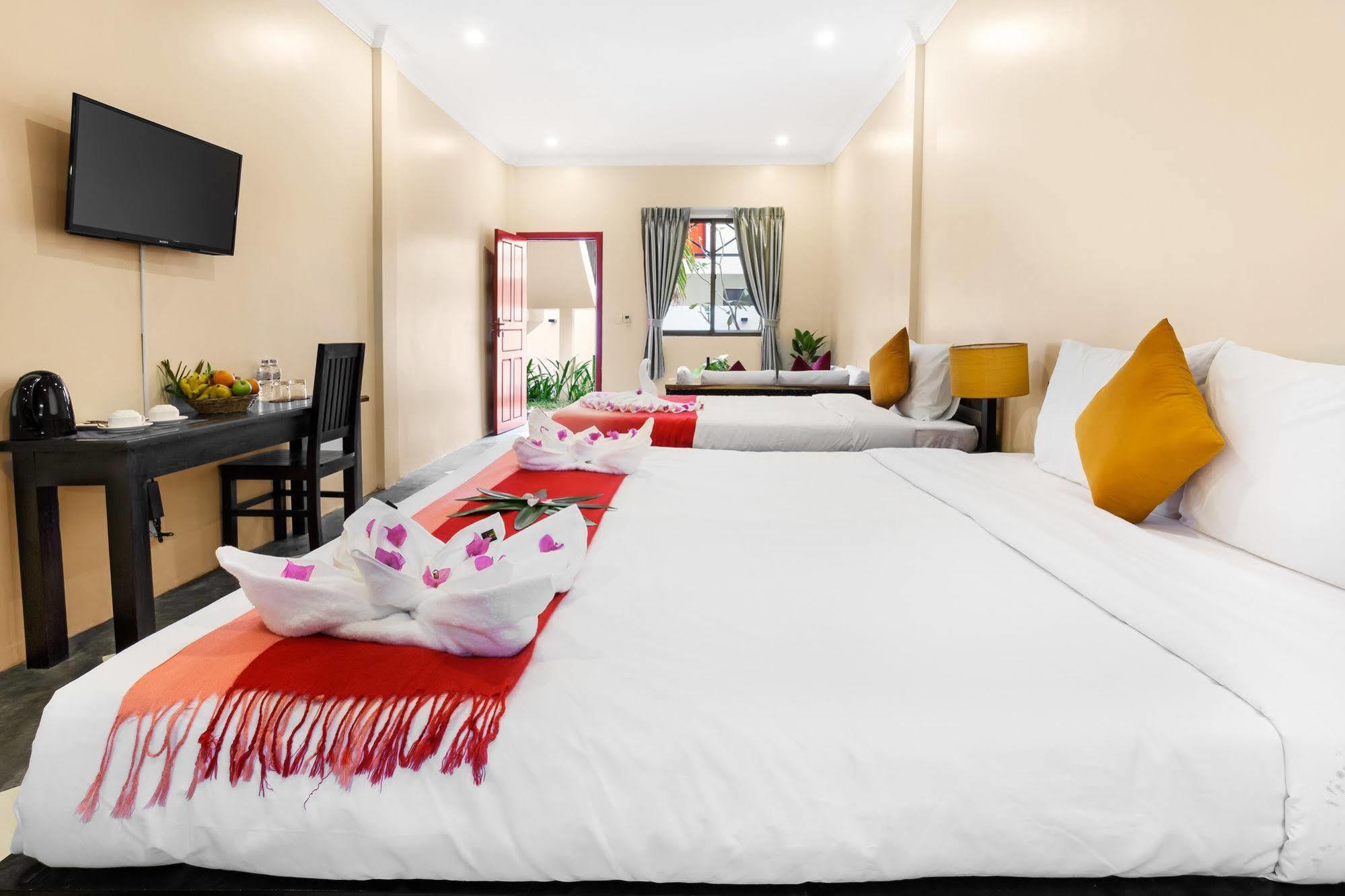 The Cockatoo Nature & * Siem Reap